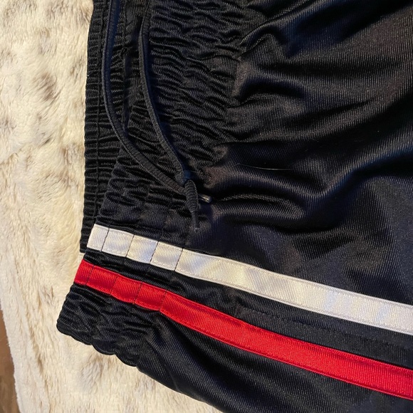 Vintage Nike Basketball shorts - Picture 4 of 6